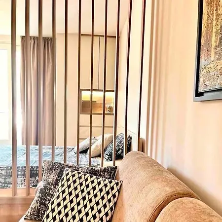 38 - Modern In Appartement *